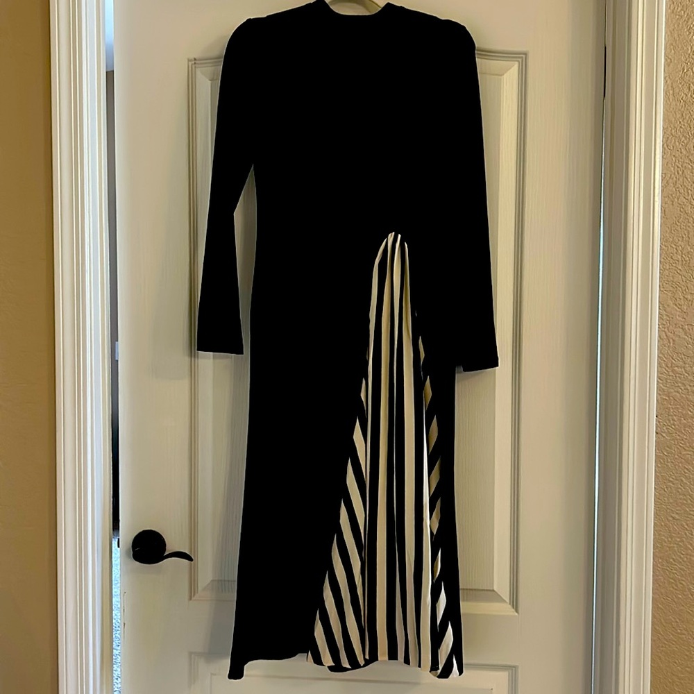BNWOT WOMENS SHEIN BLACK FIT AND FLARE DRESS MEDIUM